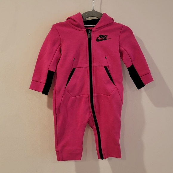 Nike Tech Fleece Pink One Piece Jumpsuit Romper size 3/6 months - Picture 13 of 15